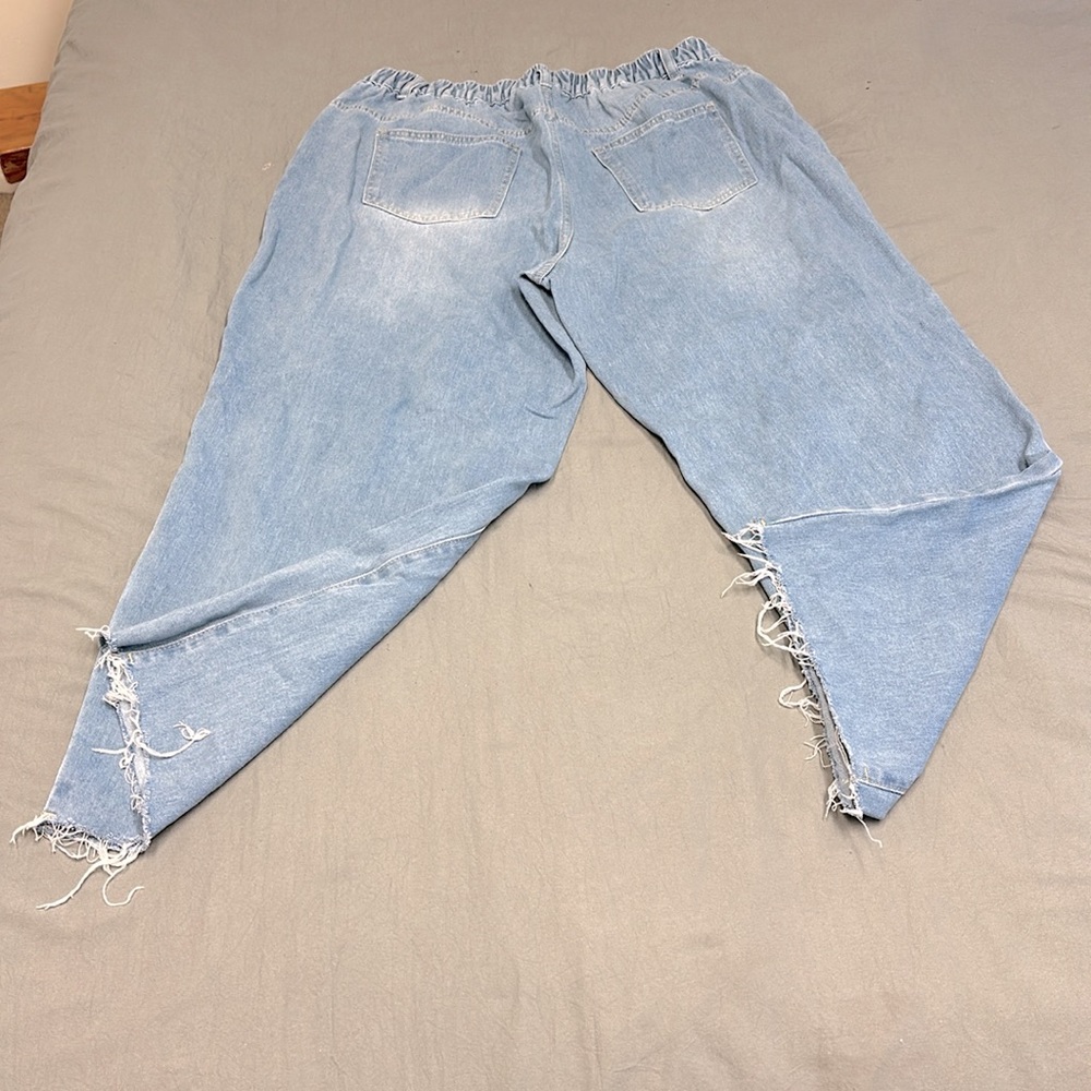 Super cute baggy light wash jeans - Picture 2 of 5